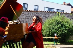 La Pianiste rouge 2 * 6000 x 4000 * (8.41MB)